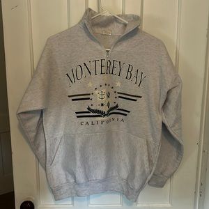 Vintage zip up from 90’s!! Gray